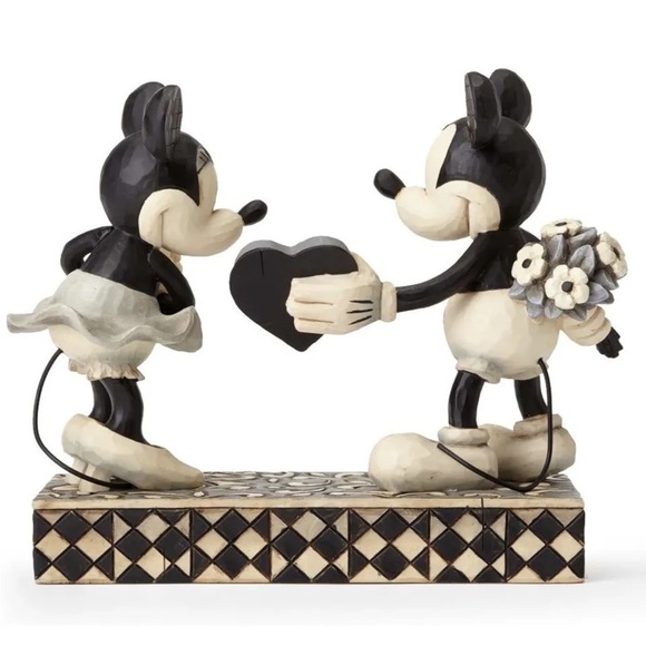 Disney Traditions Jim shore Mickey Et Minnie. L'état est Neuf - Picture 2 of 2